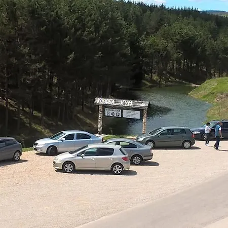 Etno Naselje Kum Bed and Breakfast 4*