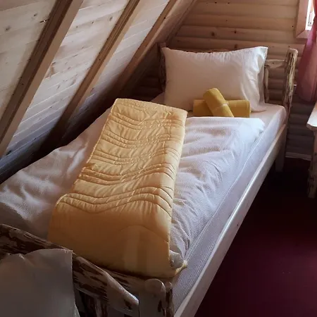 Etno Naselje Kum Bed & Breakfast 4*