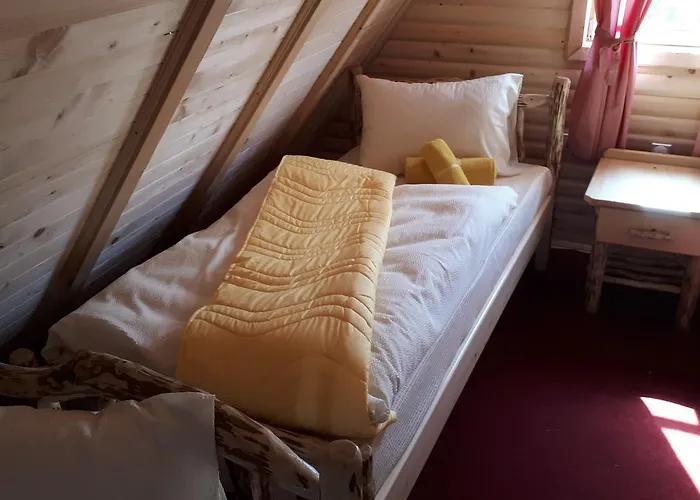 Etno Naselje Kum Bed and Breakfast 4*